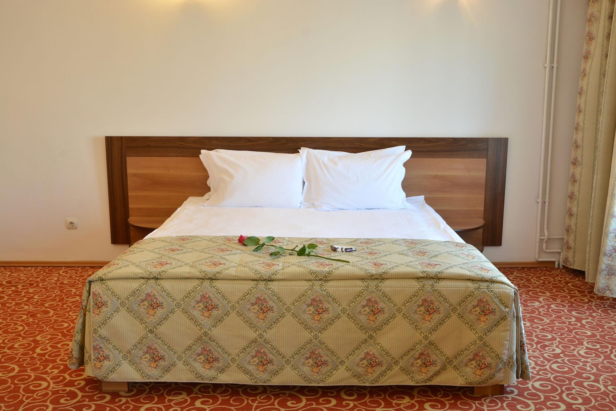 Hotel Central Ploiesti Exterior photo
