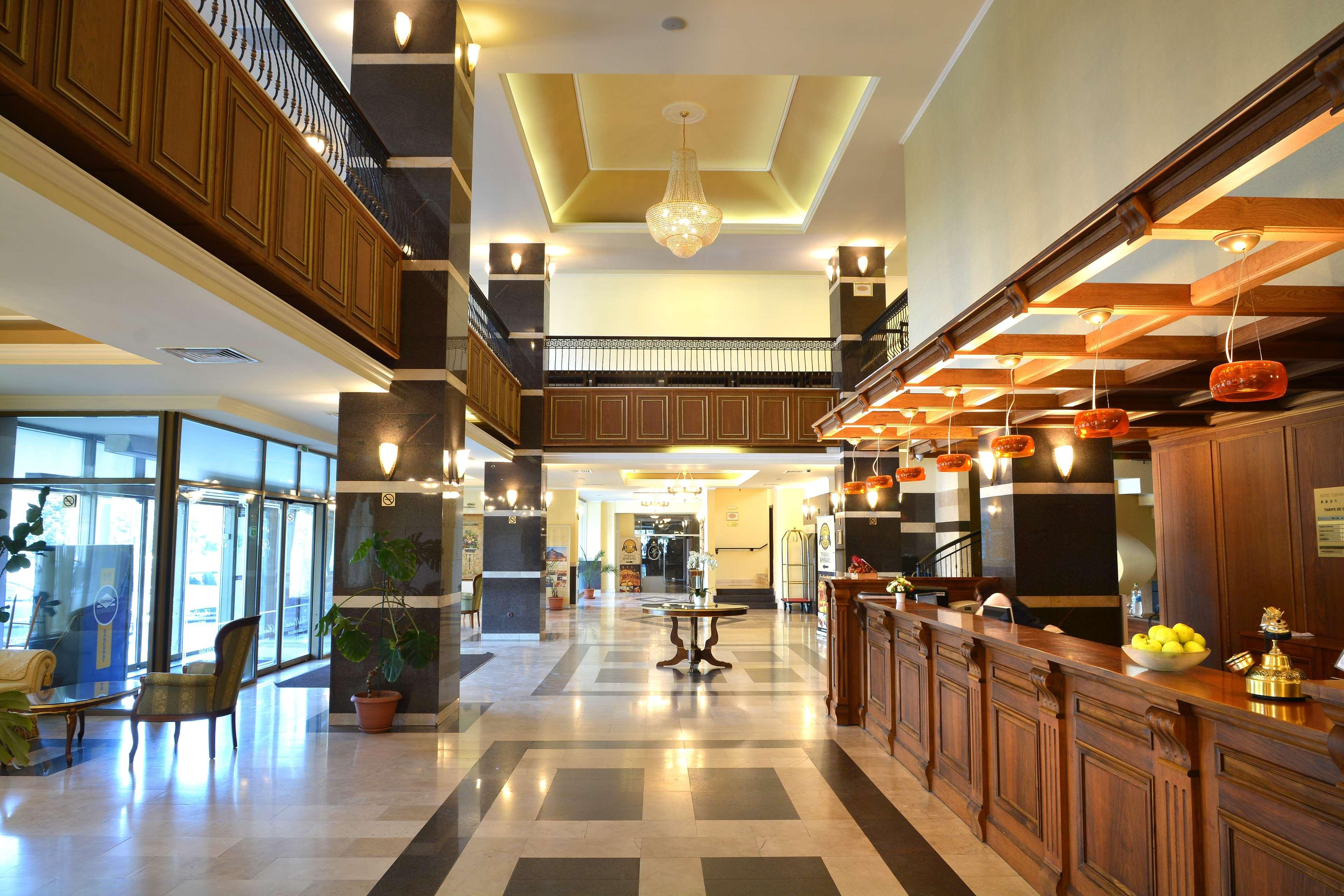 Hotel Central Ploiesti Exterior photo