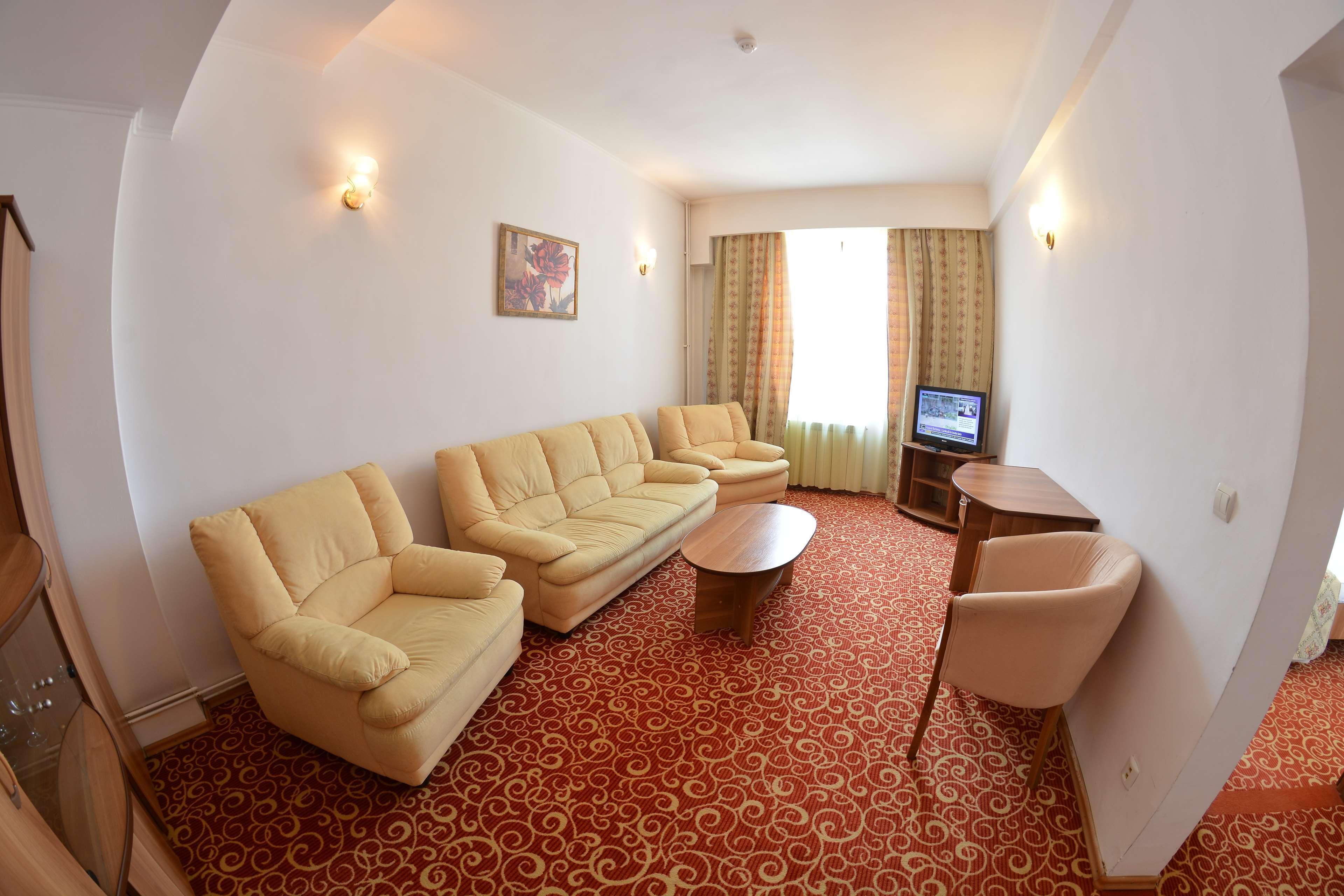 Hotel Central Ploiesti Exterior photo