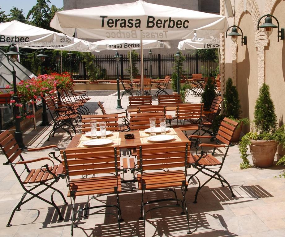 Hotel Central Ploiesti Exterior photo